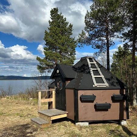 Camp Caroli Hobbit Hut Βίλα Jukkasjärvi Εξωτερικό φωτογραφία